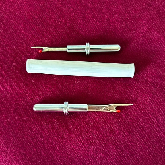 Corian Double Seam Ripper - Picture 4 of 4